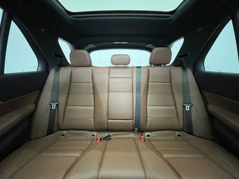 Used 2024 Mercedes-Benz GLE 350 4MATIC image 7