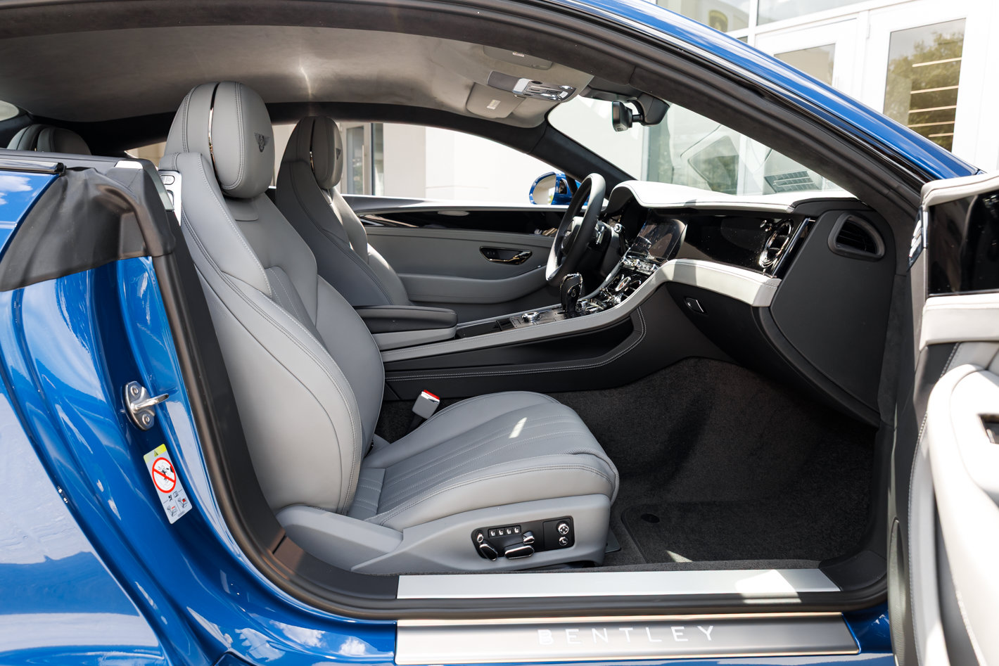 Used 2026 Bentley Continental GT AWD/4WD image 24