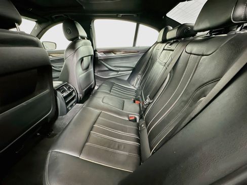 Used 2018 BMW 530i RWD image 18