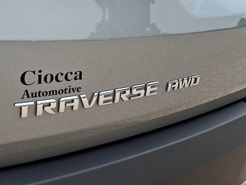 Used 2023 Chevrolet Traverse LT w/ LPO, Floor Liner Package AWD/4WD image 31