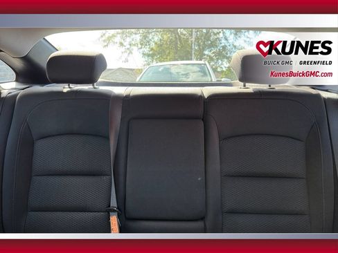 Used 2025 Chevrolet Malibu LT FWD image 27