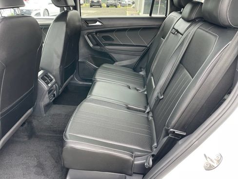 Used 2023 Volkswagen Tiguan SE R-Line AWD/4WD image 7