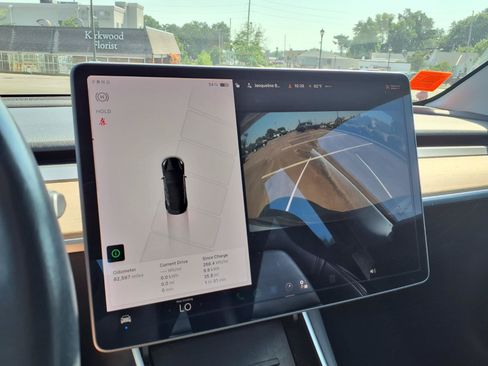Used 2019 Tesla Model 3 AWD/4WD image 9
