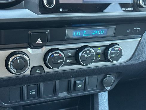 Certified 2022 Toyota Tacoma SR image 18