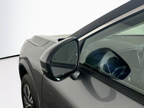 Used 2023 Nissan Rogue SV image 15