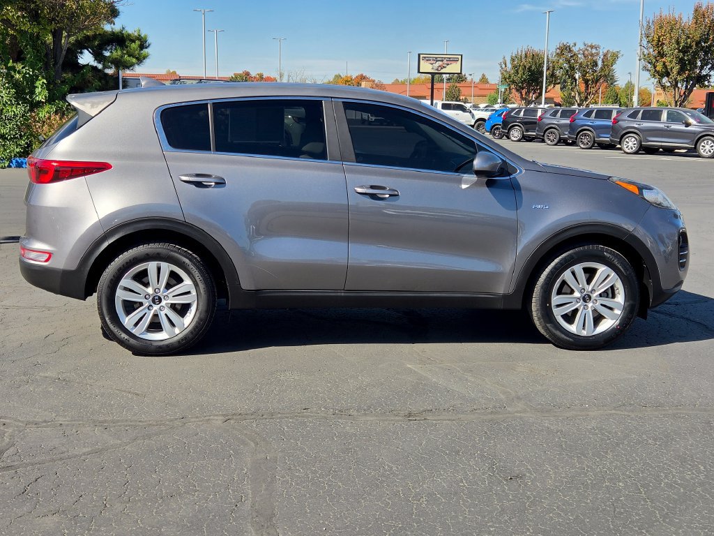 Used 2019 Kia Sportage LX AWD/4WD image 2