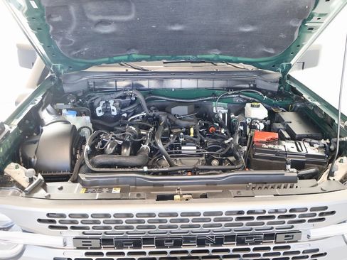 Used 2024 Ford Bronco Everglades image 40