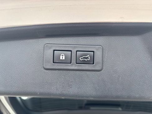 Used 2020 Subaru Outback Limited AWD/4WD image 19