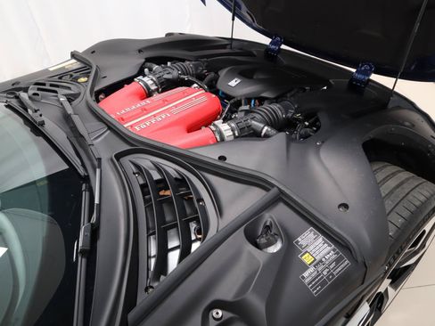Used 2025 Ferrari 12Cilindri RWD image 13