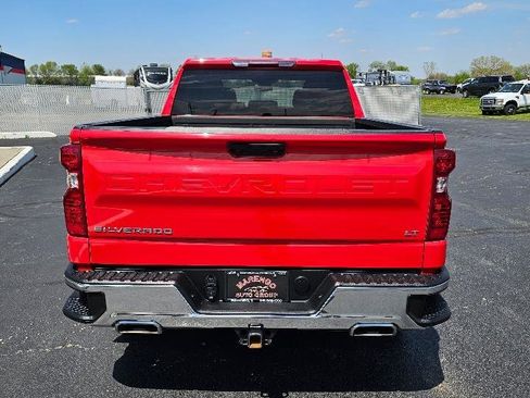 Used 2022 Chevrolet Silverado 1500 LT AWD/4WD image 4