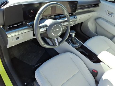 Used 2024 Hyundai Kona SEL image 11