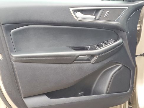 Used 2020 Ford Edge SEL w/ Convenience Package image 25