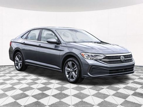 Certified 2023 Volkswagen Jetta SE FWD image 8