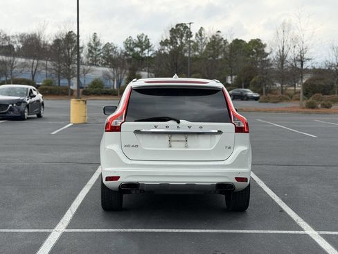 Used 2015 Volvo XC60 T5 Premier Plus image 9