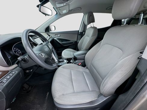 Used 2017 Hyundai Santa Fe Sport image 13