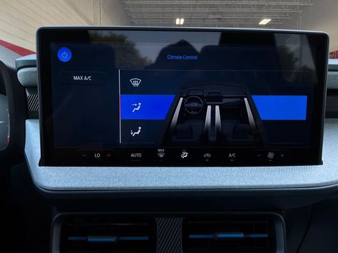 Used 2026 Ford Maverick XLT FWD image 29