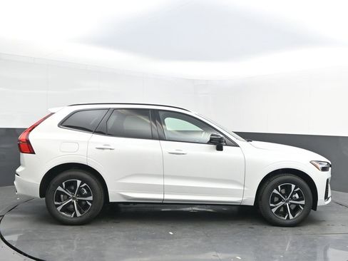 New 2026 Volvo XC60 B5 Core w/ Climate Package image 8