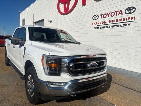 Used 2021 Ford F150 XLT w/ Equipment Group 302A High image 3