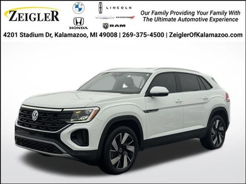 Used 2025 Volkswagen Atlas Cross Sport SE w/ Panoramic Sunroof Package image 1