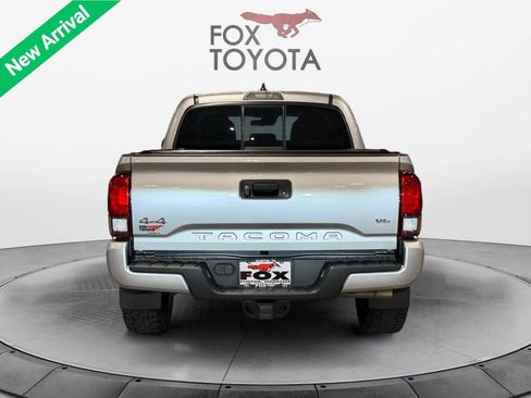 Used 2022 Toyota Tacoma SR image 5