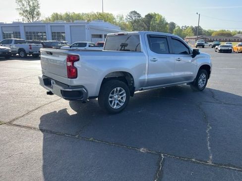 Used 2022 Chevrolet Silverado 1500 LT image 3