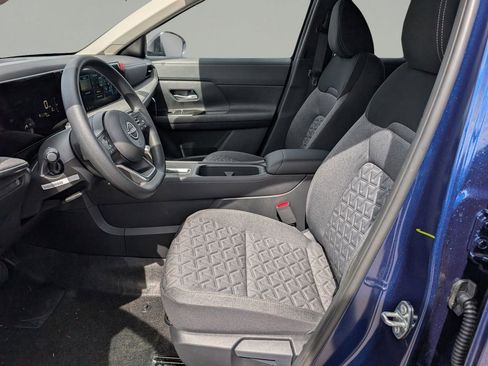 New 2026 Nissan Kicks SV image 17