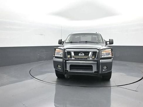Used 2014 Nissan Titan SV w/ SV Value Truck Package AWD/4WD image 4
