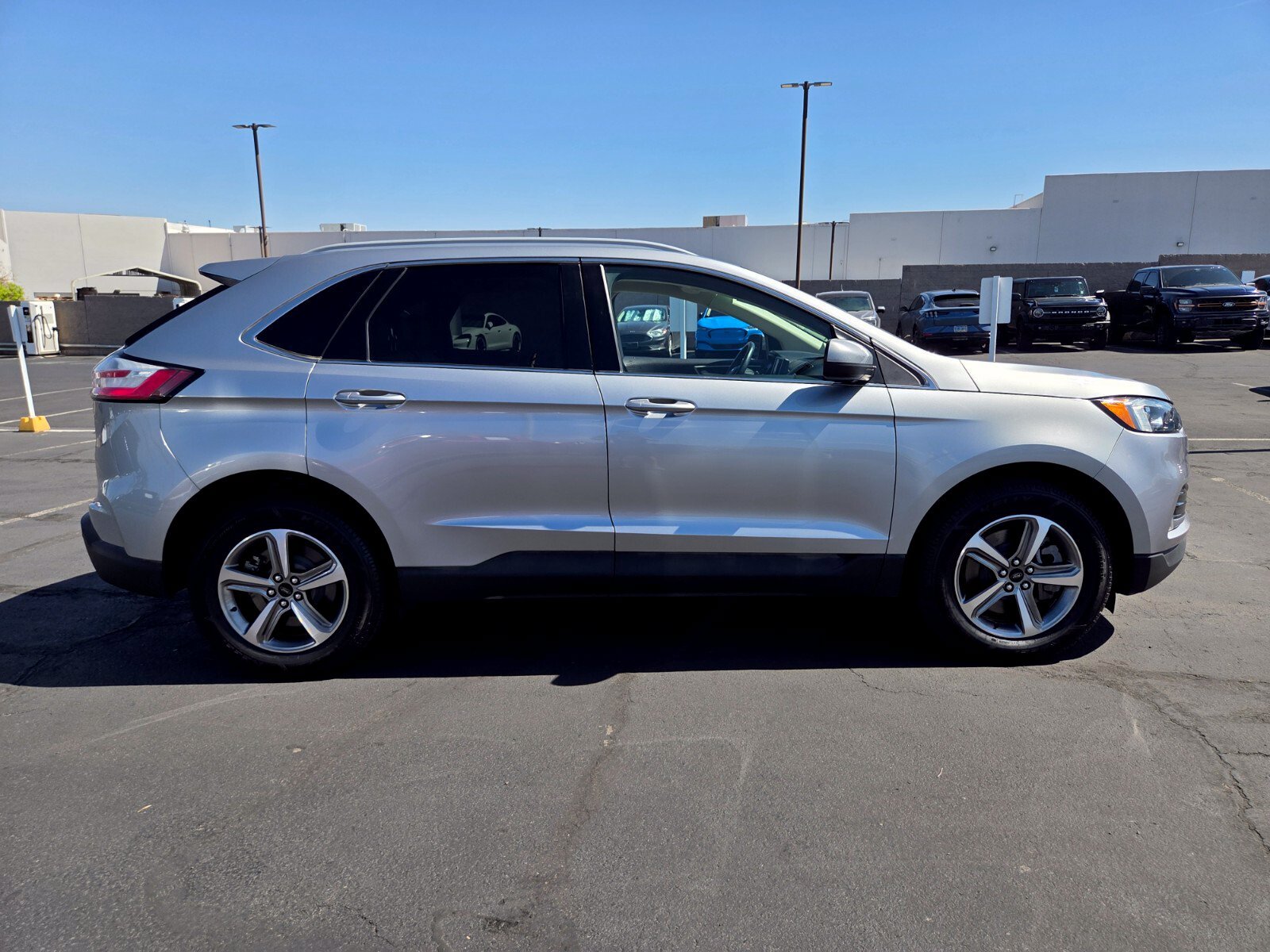 Certified 2024 Ford Edge SEL w/ Convenience Package AWD/4WD image 7