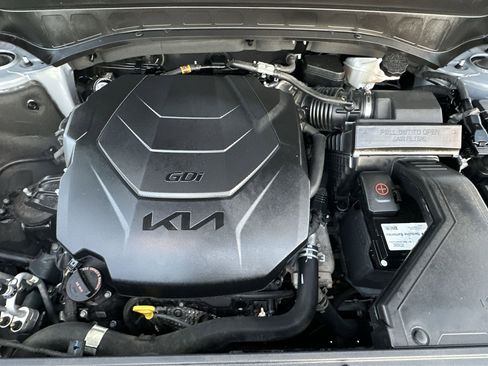 Used 2023 Kia Telluride EX image 15