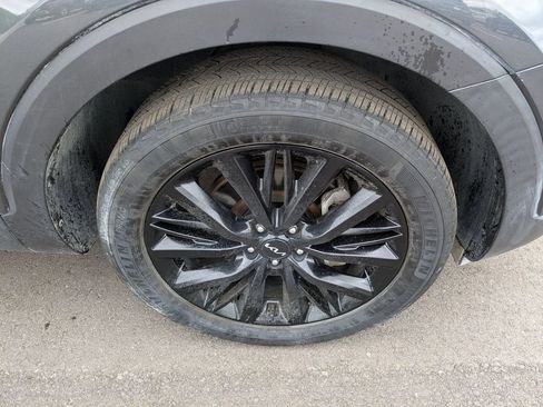 Used 2022 Kia Telluride SX w/ SX Prestige Package image 29