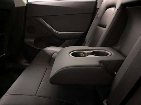 Used 2023 Tesla Model Y Performance image 63