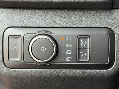 Used 2023 Ford Escape Platinum image 13