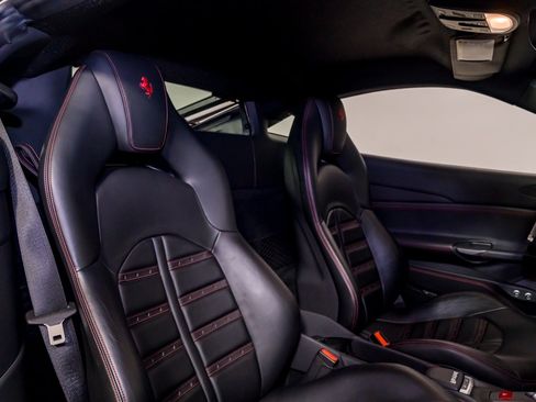 Certified 2019 Ferrari 488 GTB RWD image 30