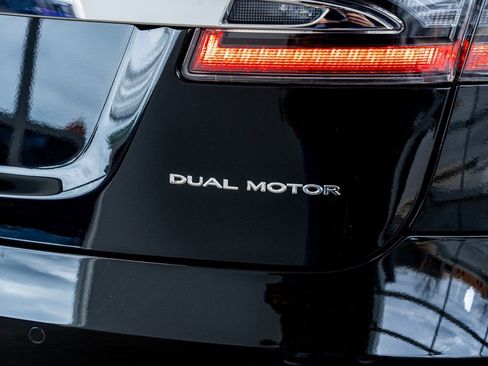 Used 2019 Tesla Model S AWD image 28