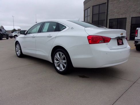 Used 2016 Chevrolet Impala LT w/ Convenience Package FWD image 8
