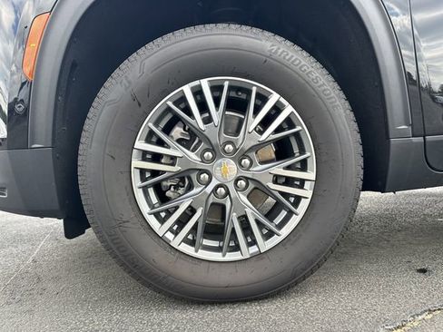 New 2025 Chevrolet Traverse LT w/ Enhanced Driving Package image 73