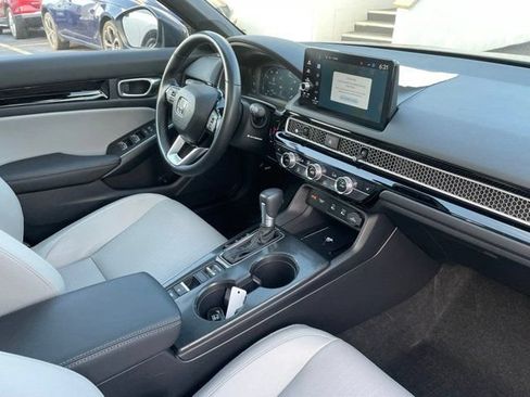 Used 2025 Honda Civic Sport Touring image 8