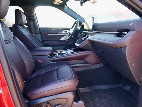 New 2026 Ford Explorer Platinum w/ LUX Leather Package image 8