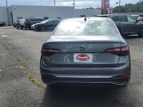 Used 2024 Volkswagen Jetta Sport FWD image 7