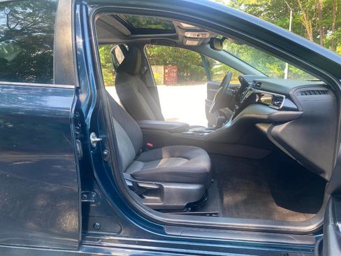 Used 2019 Toyota Camry LE w/ Convenience Package FWD image 47