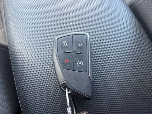 Used 2025 Chevrolet Equinox LT FWD image 20