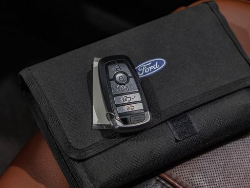 Used 2020 Ford F250 King Ranch w/ King Ranch Ultimate Package AWD/4WD image 63