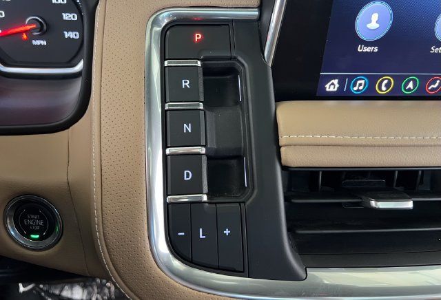 Used 2021 Chevrolet Tahoe Premier w/ Premium Package AWD/4WD image 25