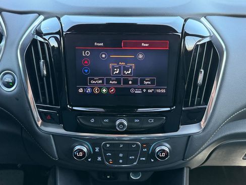 Used 2023 Chevrolet Traverse LT AWD/4WD image 30
