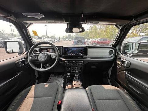 Used 2024 Jeep Wrangler Unlimited Sport AWD/4WD image 2