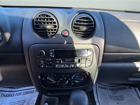 Used 2003 Jeep Liberty Sport image 12