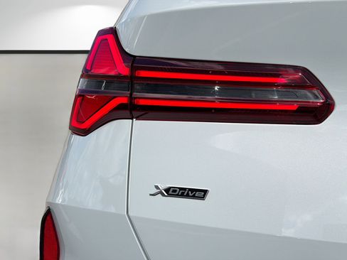 Used 2025 BMW X3 xDrive30i w/ Premium Package image 10