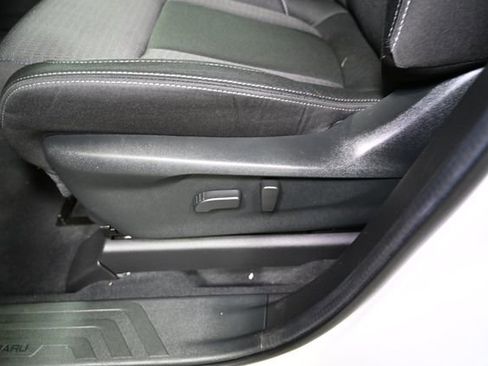 Used 2024 Subaru Ascent Premium w/ Convenience Package image 23