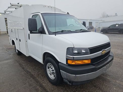 Used 2022 Chevrolet Express 3500 w/ Power Convenience Package image 1