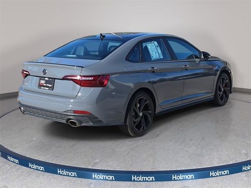 Used 2023 Volkswagen Jetta GLI Autobahn image 4